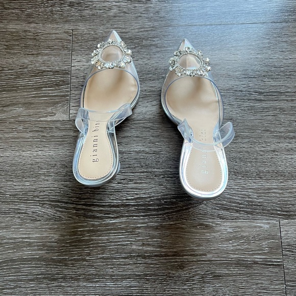 GIANNI BINI Vivyee Clear Rhinestone Sling Back Pointy Toe Heels - Picture 4 of 9